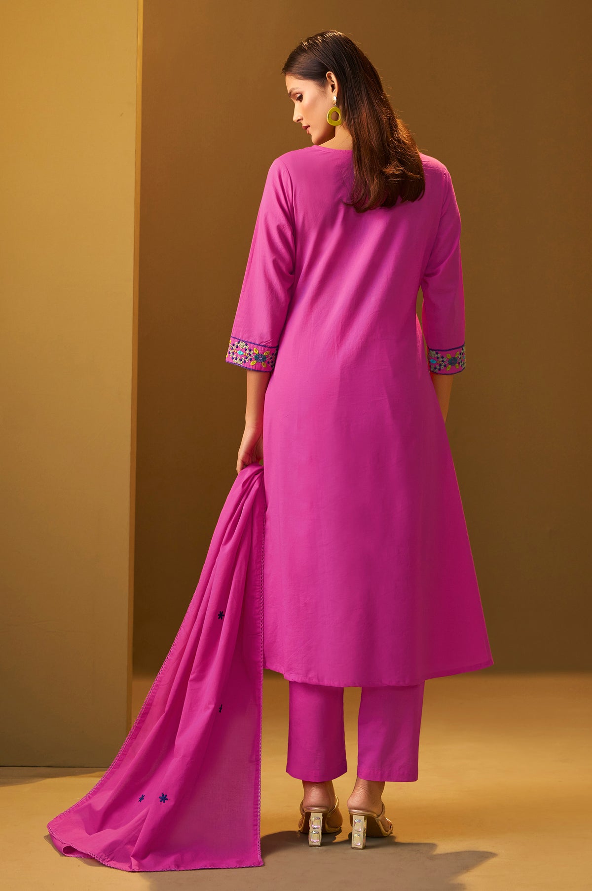 Women's Light Pink Pure Cotton Embroidered Kurta Set with Dupatta