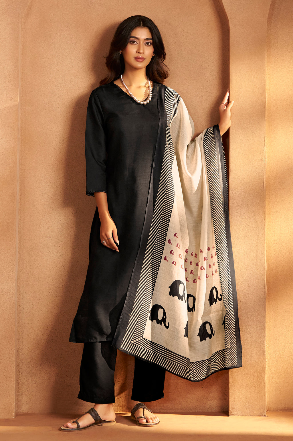 Women Black Cotton Calf-Length Kurta with Pant & Cream Chanderi Printed Dupatta