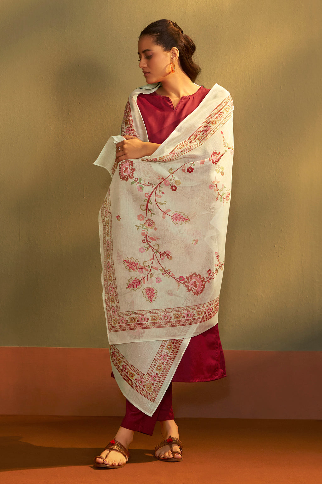 Women Rust Cotton Calf-Length Kurta with Pant & Cream Chanderi Printed Dupatta