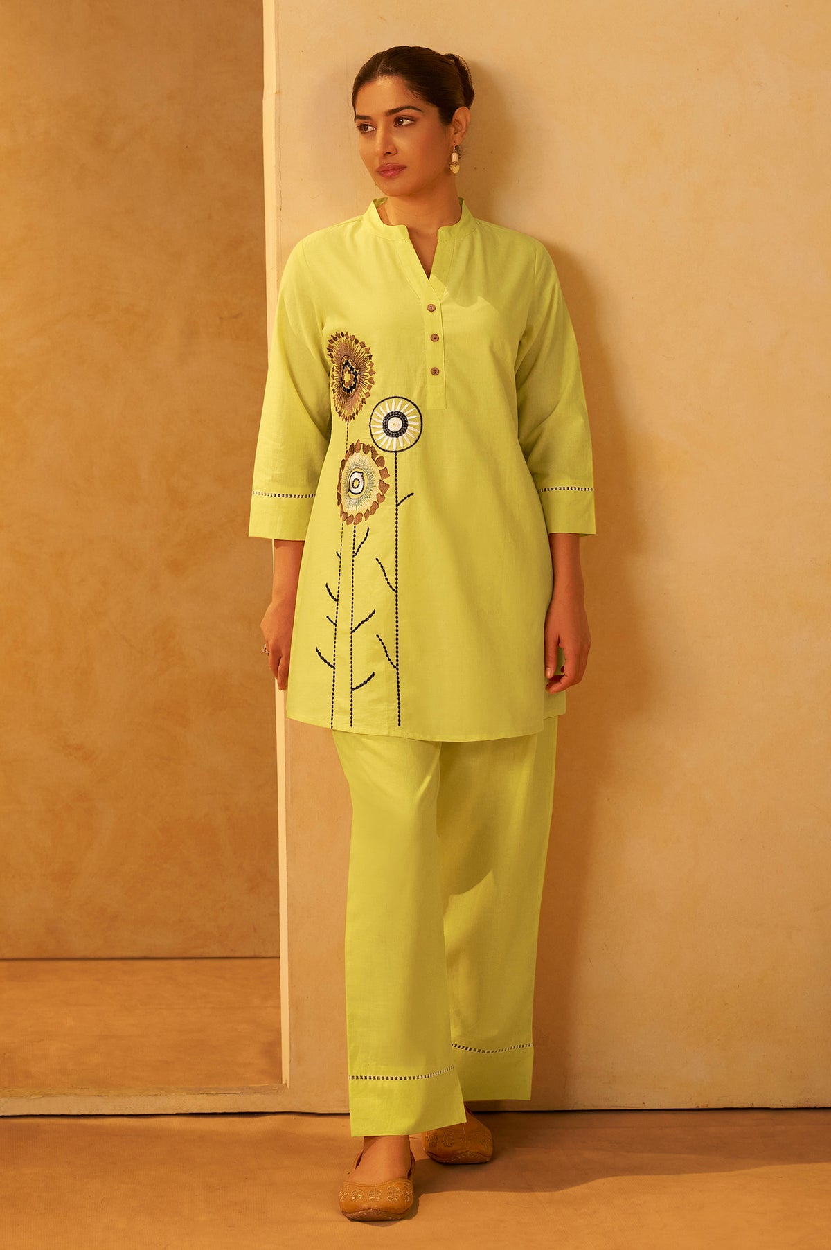 Women Yellow Pure Cotton Embroidered Straight Kurta Co-Ord Set