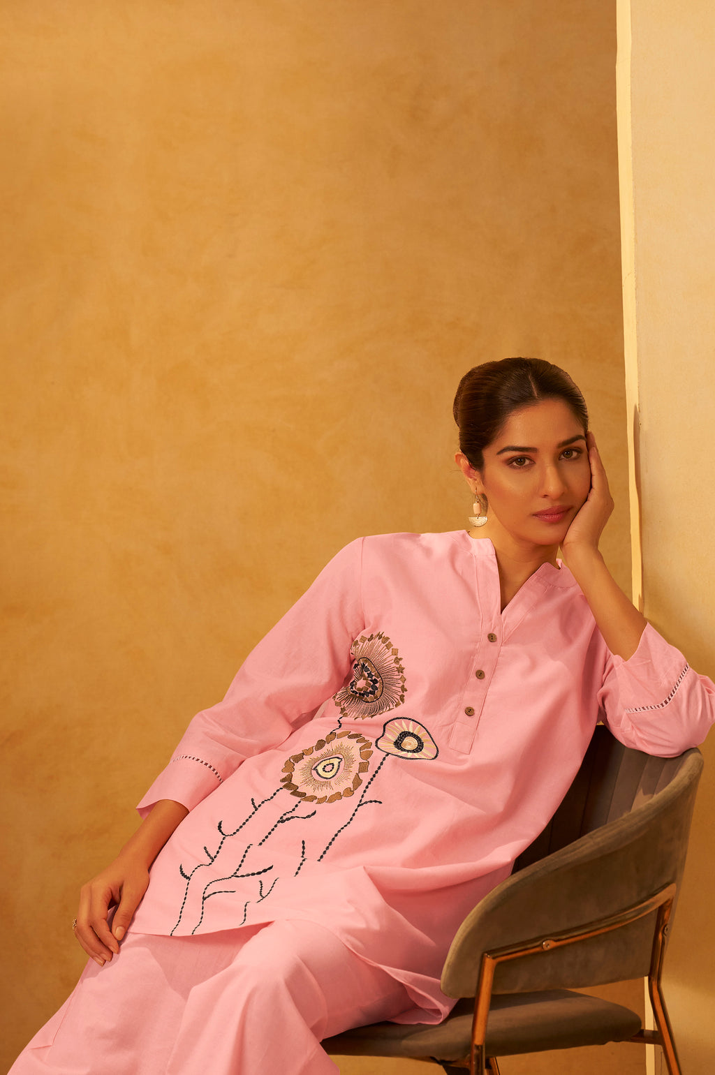Women Pink Pure Cotton Embroidered Straight Kurta Co-Ord Set