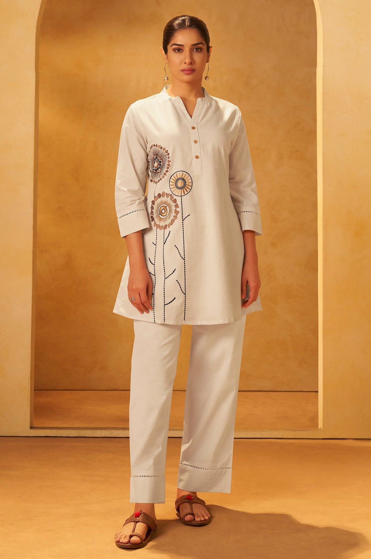 Women White Pure Cotton Embroidered Straight Kurta Co-Ord Set