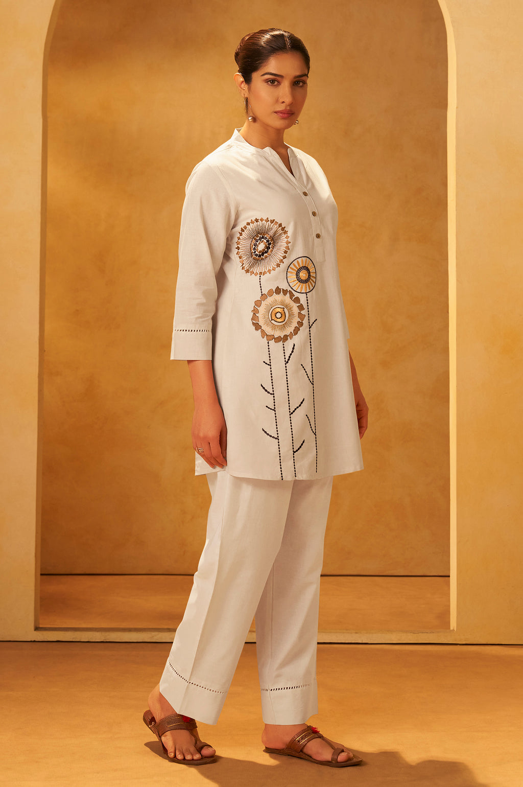 Women White Pure Cotton Embroidered Straight Kurta Co-Ord Set