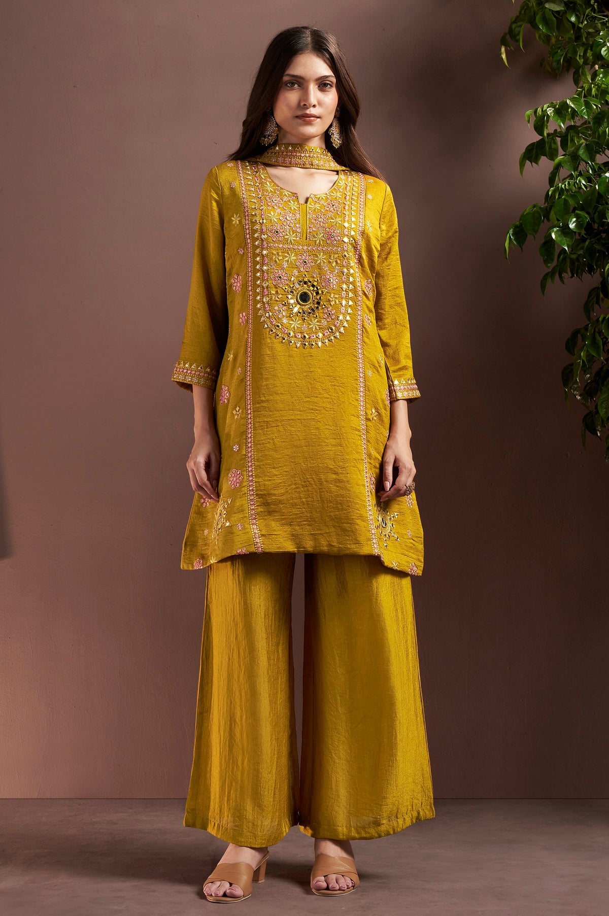 Mustred Silk Blend Embroidered Straight Kurta Set with Mirrorwork Choker Net Dupatta